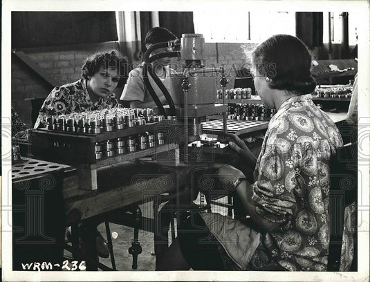 1940 Press Photo A view of work at Canadian munitions factory - nea68735 - Historic Images