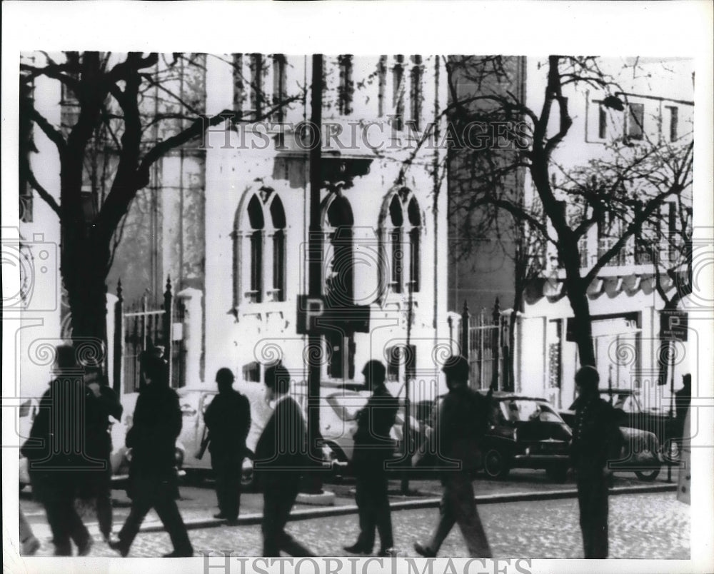 1969 Line Of Policeman Guarding U.S. Embassy & Demonstrators - Historic Images