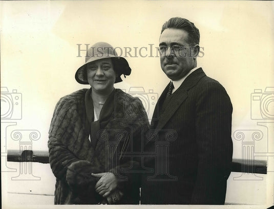 1932 Louella Archer, linseed oil king, Harold Elliott  - Historic Images