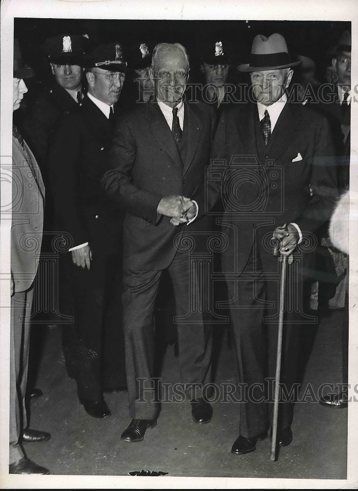 1938 Gen. John Pershing Greeted by Gen. Ireland in Washington - Historic Images