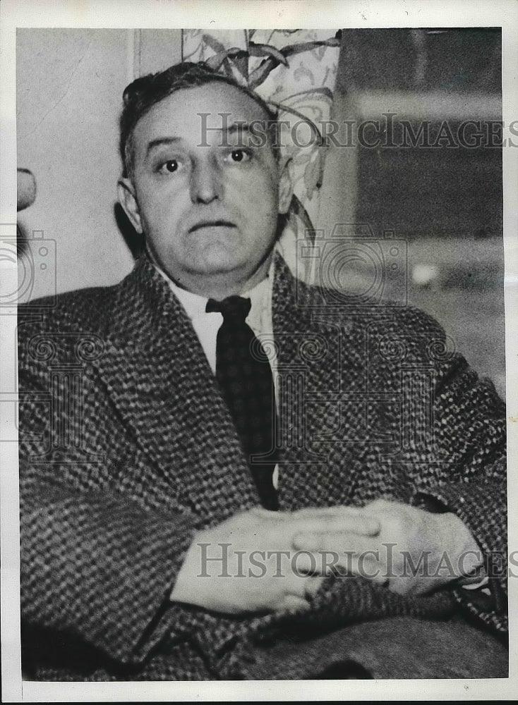 1935 Press Photo Deputy Sheriff Frank Hughes Off Free After $10,000 Bond - Historic Images