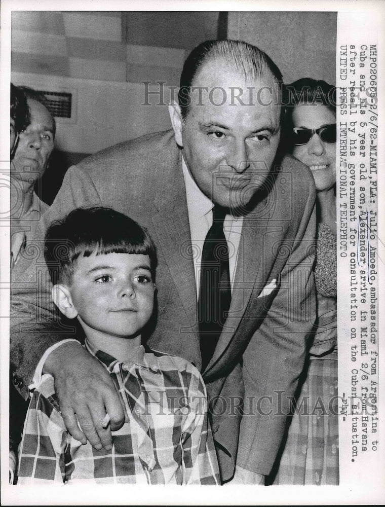 1962 Press Photo Julio Amoedo Ambassador From Argentina &amp; Son Alexander In Miami - Historic Images