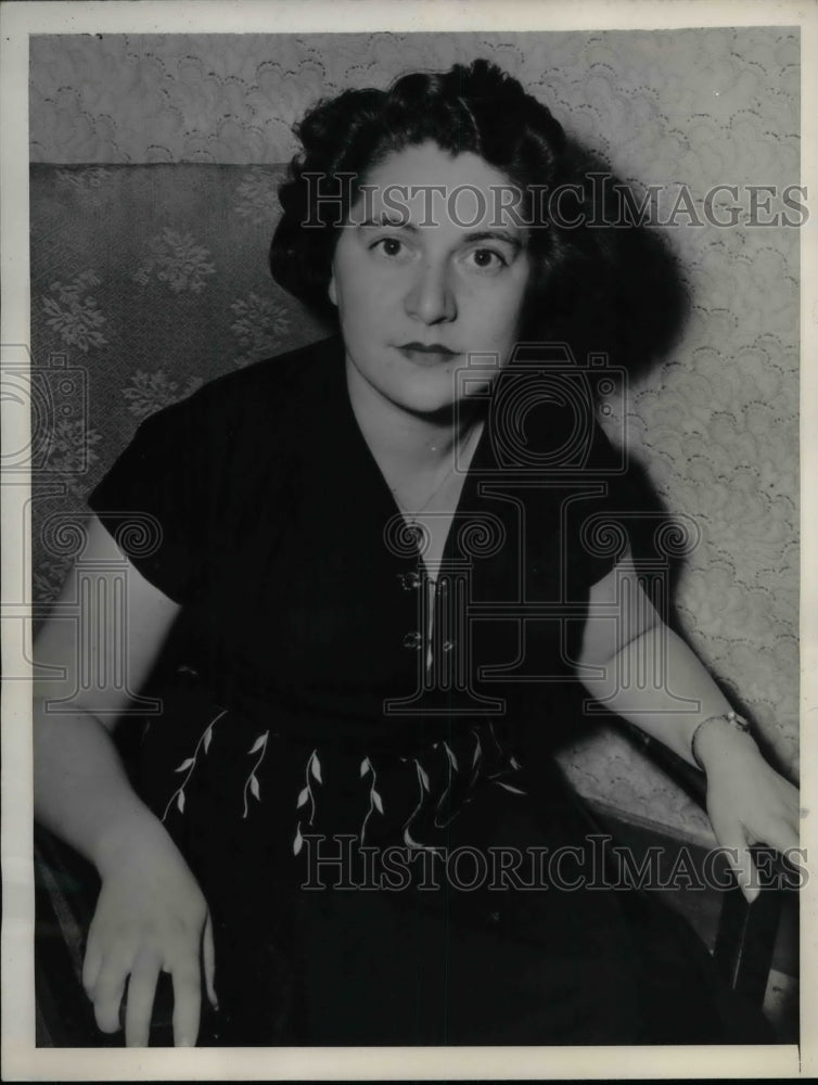 1953 Press Photo Daisy Corten-Hannah Wages Transatlantic Custody Battle London - Historic Images