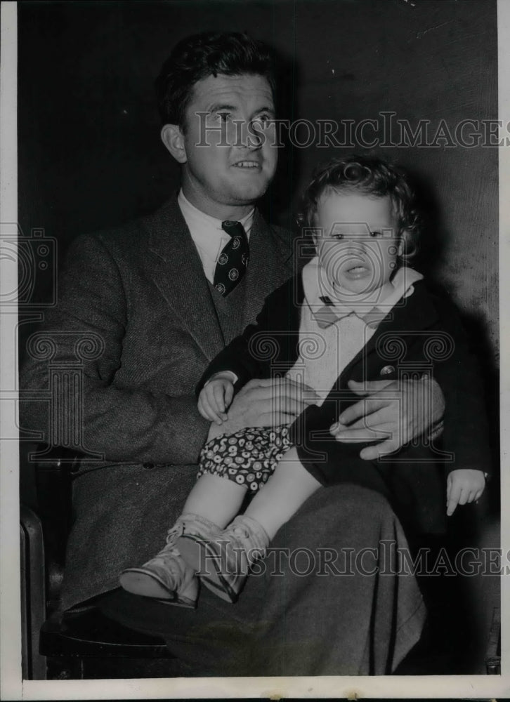 1937 John Hayes charged with child - Historic Images