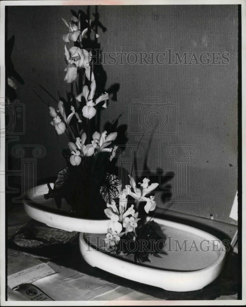 1961 arrangement of Irises on display  - Historic Images