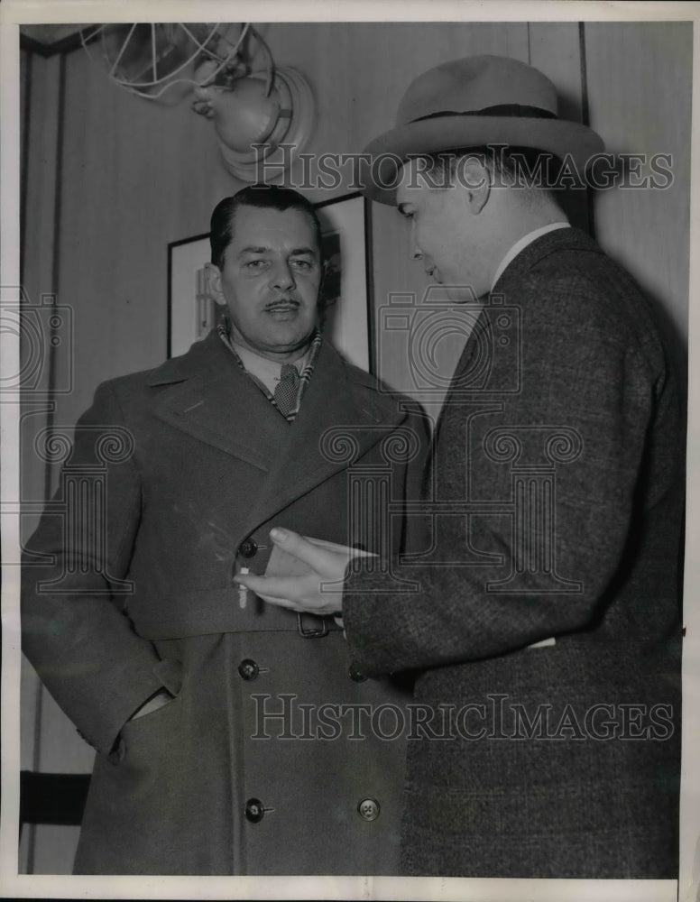 1939 Press Photo NYC, John Stuart Hyde questioned by Federal authorities - Historic Images