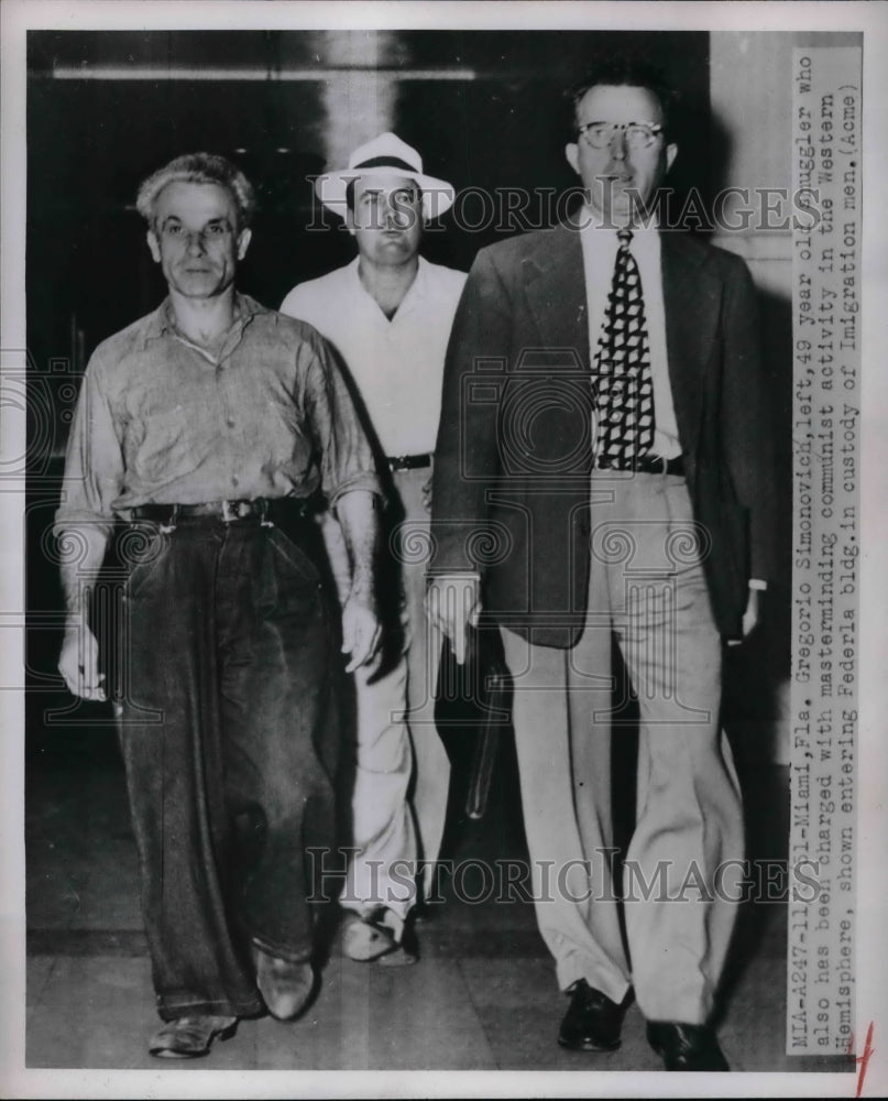 1951 Press Photo Miami, Fla. Gregoria Simonovich, communist in custody - Historic Images