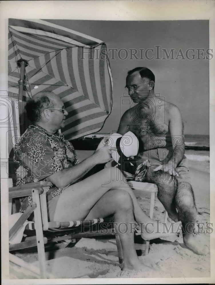 1945 Press Photo Miami Beach, Fla. Walter Marks &amp; Nat Spector - nea69721 - Historic Images