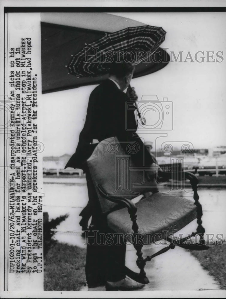 1962 Press Photo Milwaukee, Wis. Pres. Kennedy visit canceled due to rain-Historic Images