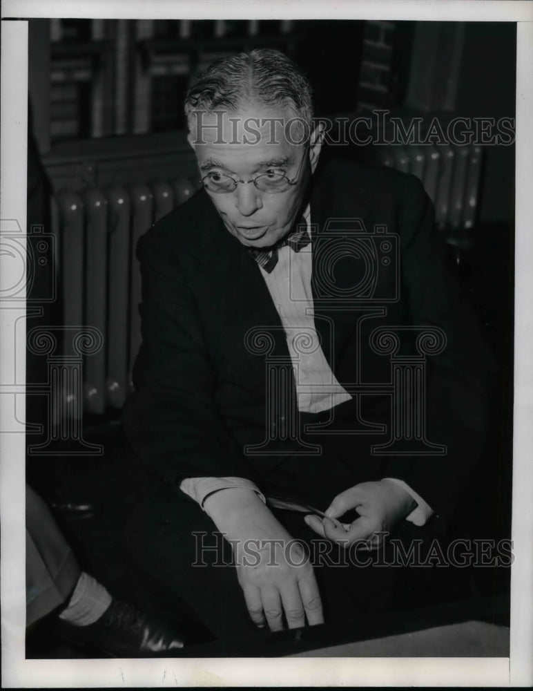 1945 Press Photo Arthur S. Meyer, Chairman, New York State Mediation Board - Historic Images