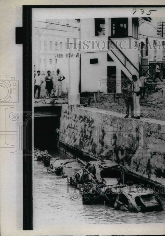 1971 Press Photo Scene of a murder in Rio de Janiero, Brazil - Historic Images