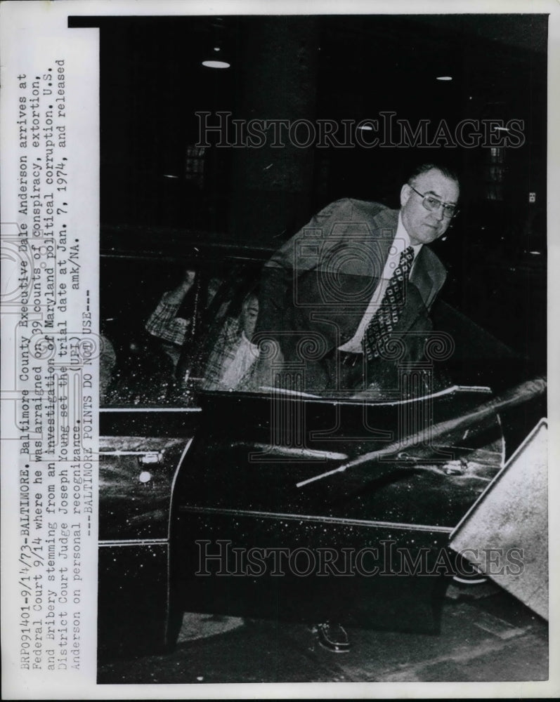 1973 Baltimore County Exec Dale Anderson at court for conspiracy - Historic Images