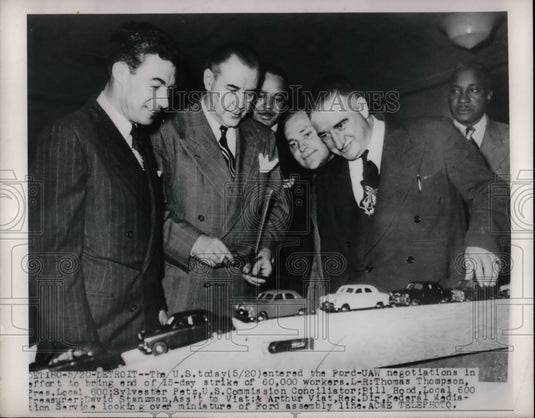 1949 US Enters UAW Negotiations To End 15 Day Autoworkers Strike - Historic Images