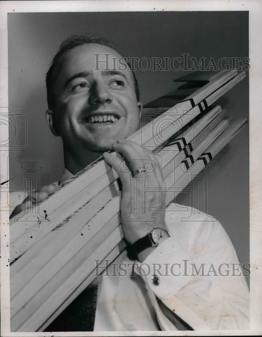 1956 Jackie Gordon of the Barons hockey team  - Historic Images