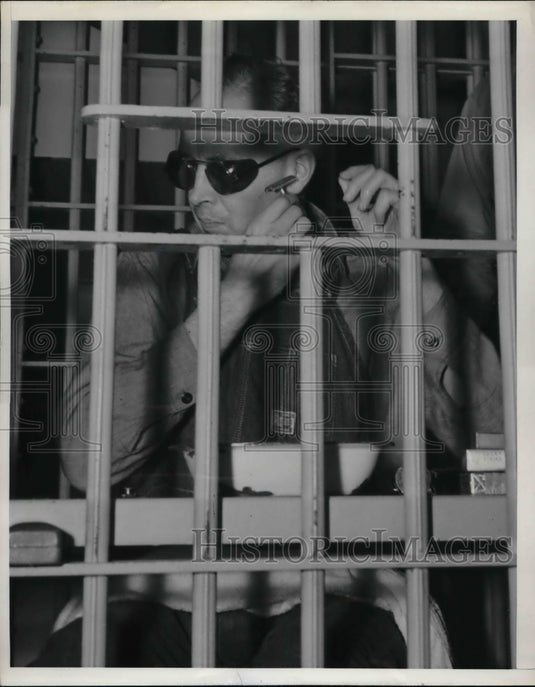 1941 Capt. John M. Holmes in San Mateo, Calif jail  - Historic Images