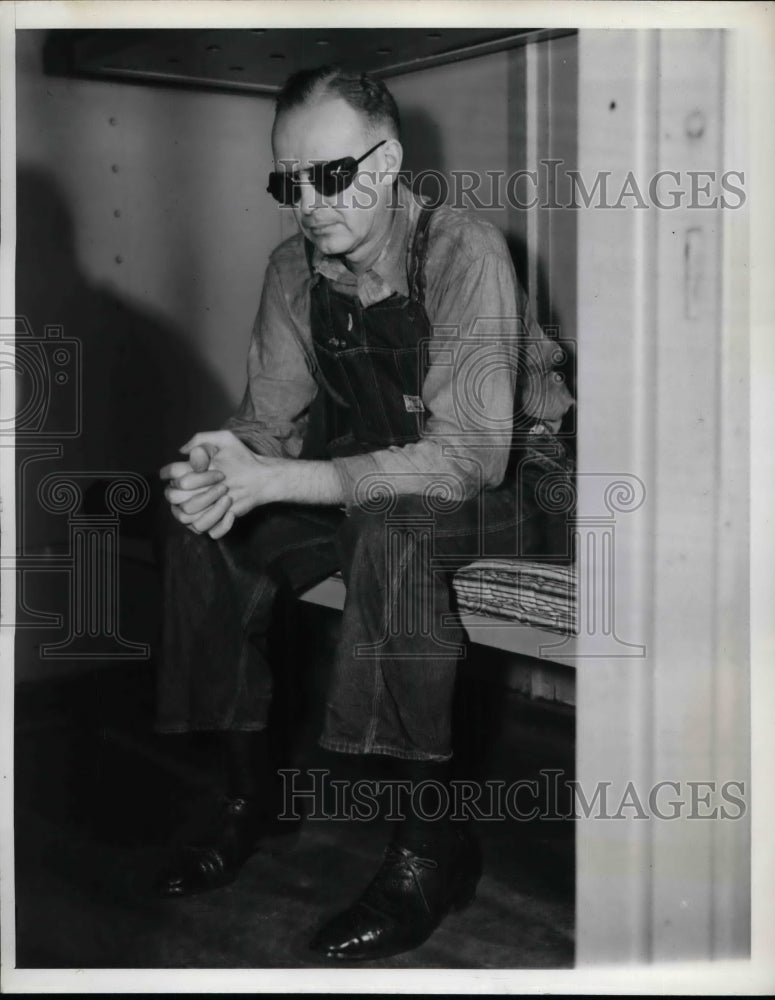 1941 San Mateo, Calif. Capt John Holmes on murder charges - Historic Images