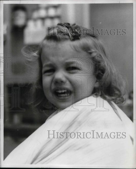 1957 Press Photo Luther Hawley of Midland Texas Prior to Haircut - nea70272-Historic Images