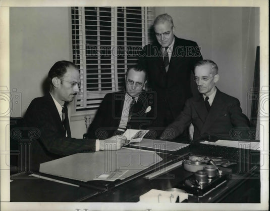 1941 Press Photo Home Owners Loan Corp, D McNeal,I Carlon,C Cotter, A Groves - Historic Images
