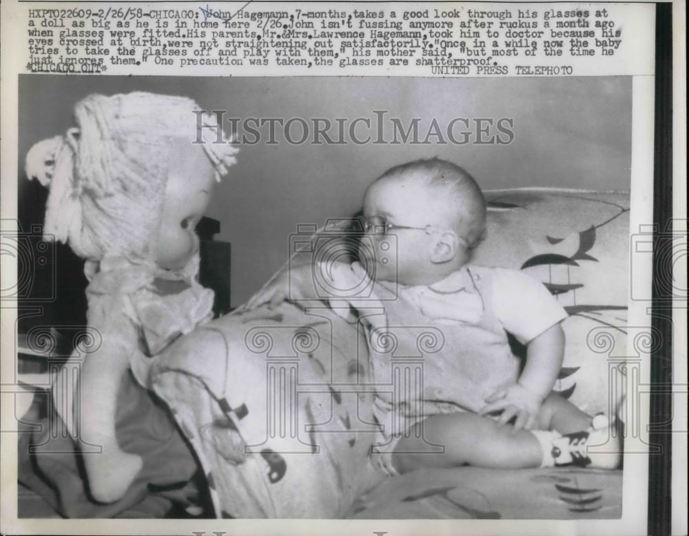 1958 Press Photo John Hagemann, 7 months old with his new glasses , uncross eyes - Historic Images
