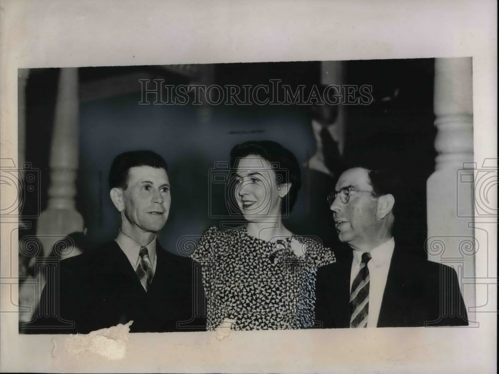 1939 Saco Gap square dancing champions Sam Queen, Gertrude Clark - Historic Images