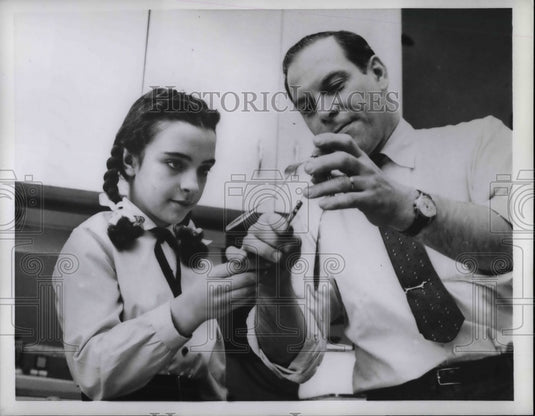 1956 Don "Mr Wizard" Herbert & Pam Fitzmaurice at school  - Historic Images