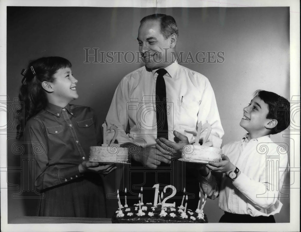 1963 Press Photo "Watch Mr Wizard" Don Herbert, R McLaughlin, A Howard - Historic Images