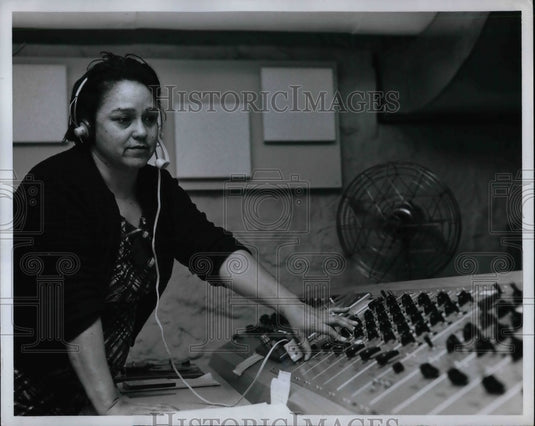 1963 Helen Williams French Instructor Southern Illinois University - Historic Images