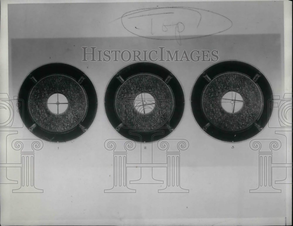 1933 Press Photo Two Pointer Instrument Showing 3 Typical Course Indicators - Historic Images