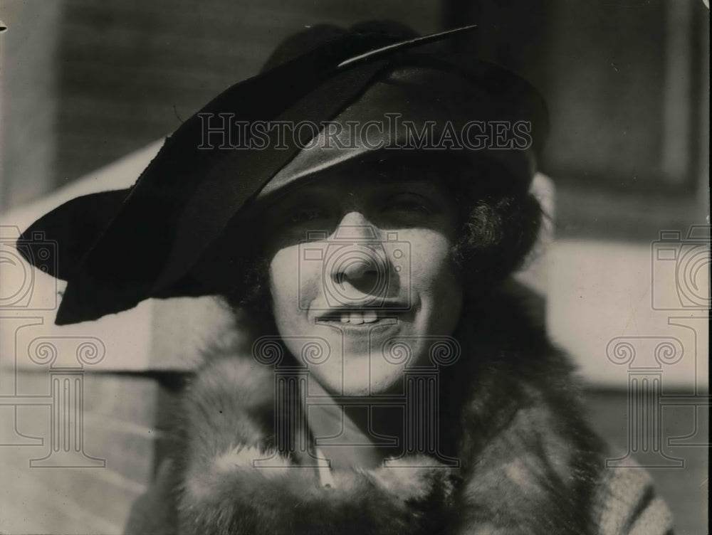 1921 Miss Helen L. Colbert, Washington's Debutante  - Historic Images