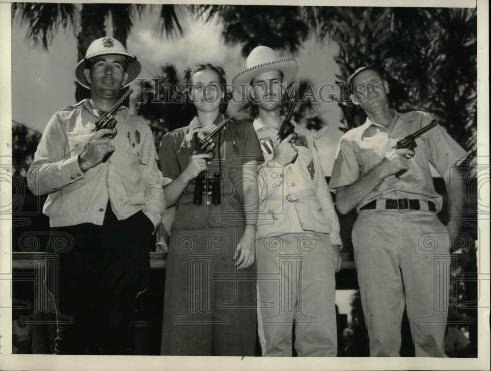 1939 Howard family of Miami pistol team  - Historic Images