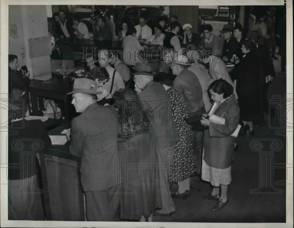 1939 Voter registration deadline in California  - Historic Images