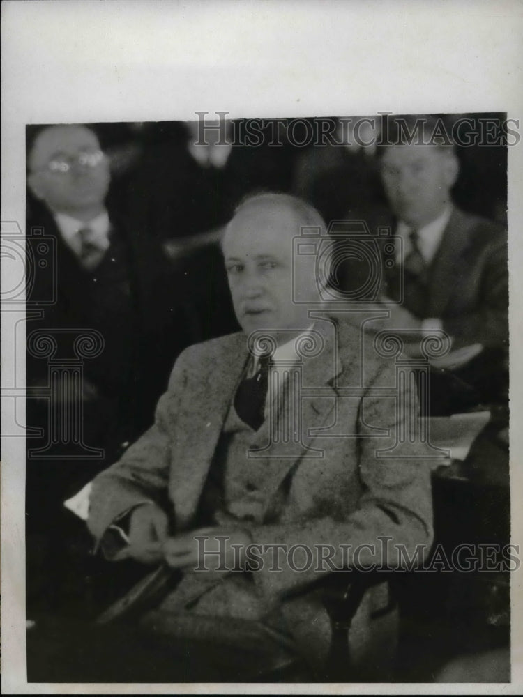 1932 Press Photo W.J. McChesney at trial for embezzlement - Historic Images