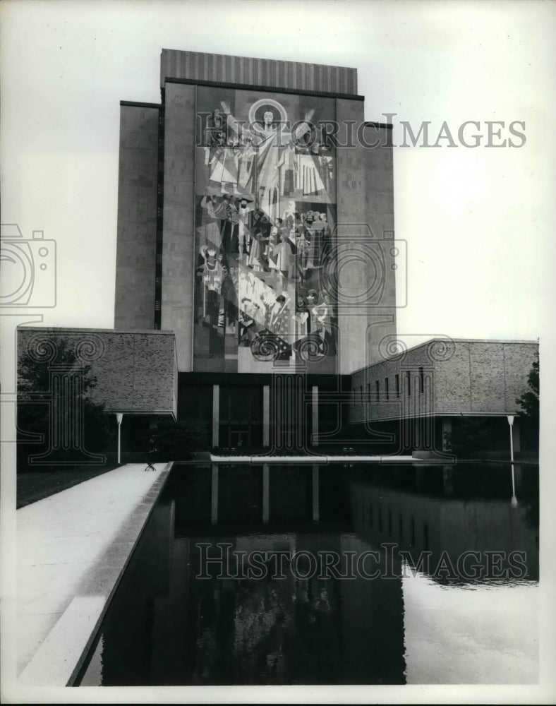1971 Mosaic graces the Southern Exterior of the Notre Dame Library - Historic Images