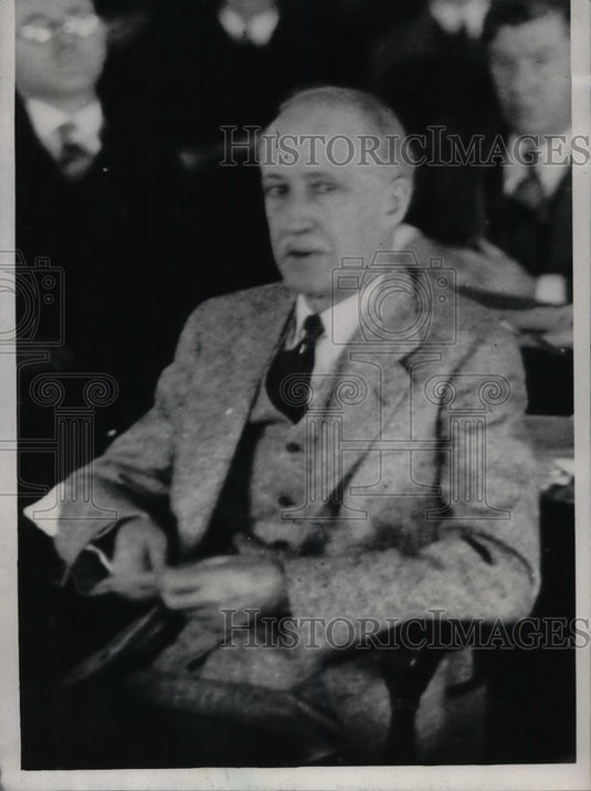 1932 Press Photo W.J. McChesny on trial for embezzlement - nea70919 - Historic Images