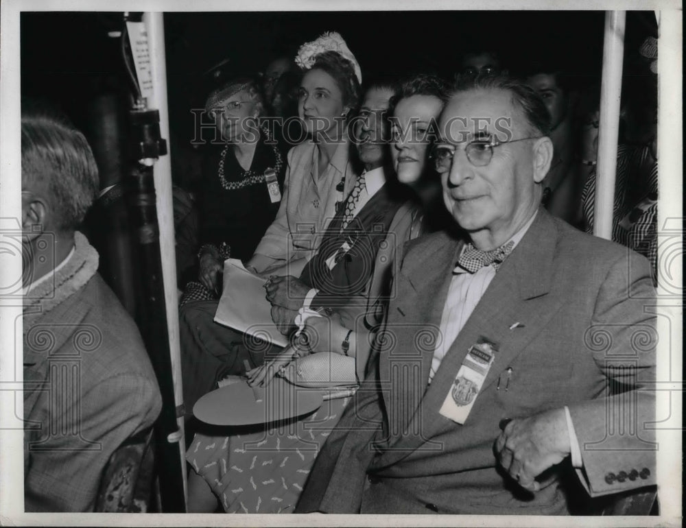 1944 Press Photo Mrs. J. L. Kerr, Ruth McGrath, Dr. Patrick Mach, Marie Flanagan - Historic Images
