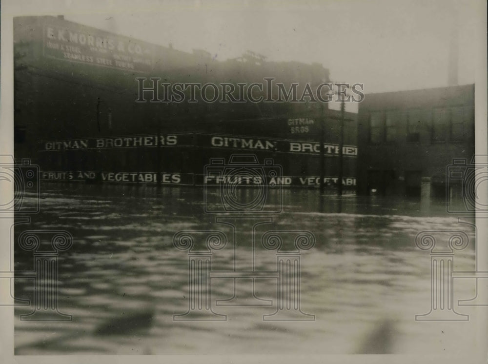 1937 Press Photo flooded 2nd St. &amp; Central Ave. - nea70966 - Historic Images