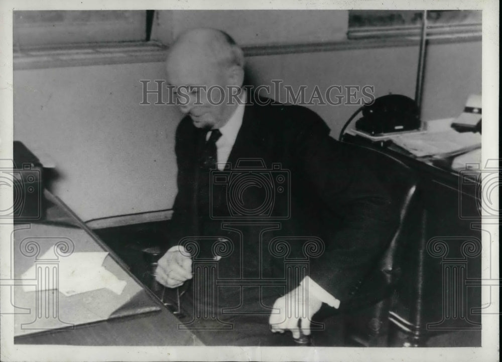 1940 Press Photo Jefferson City, Mo E.C. Crow of Unemployment Comp. Comm-Historic Images