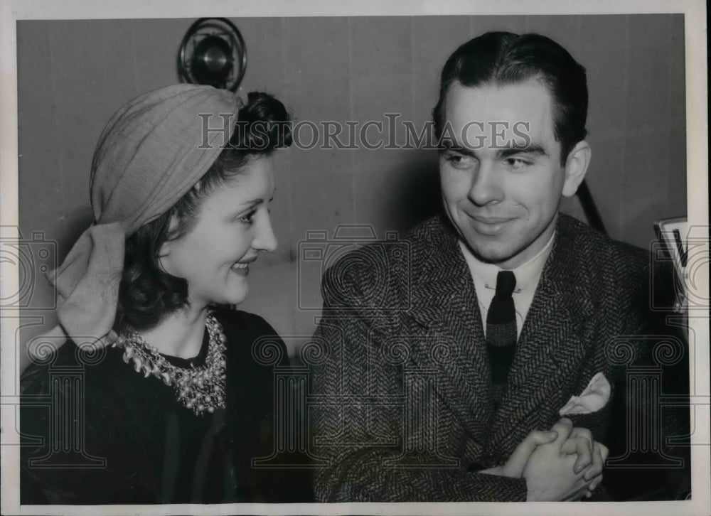 1940 Dancer Evelyn Parsons weds radio announcer Francis Pettay - Historic Images