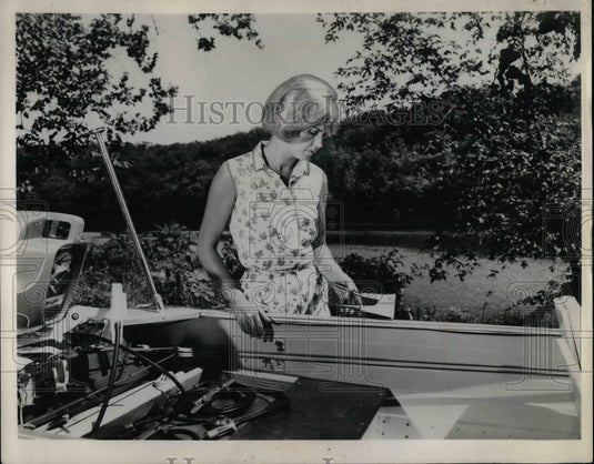 Riveting Kit Produced by United Shoe Machinery Corp  - Historic Images