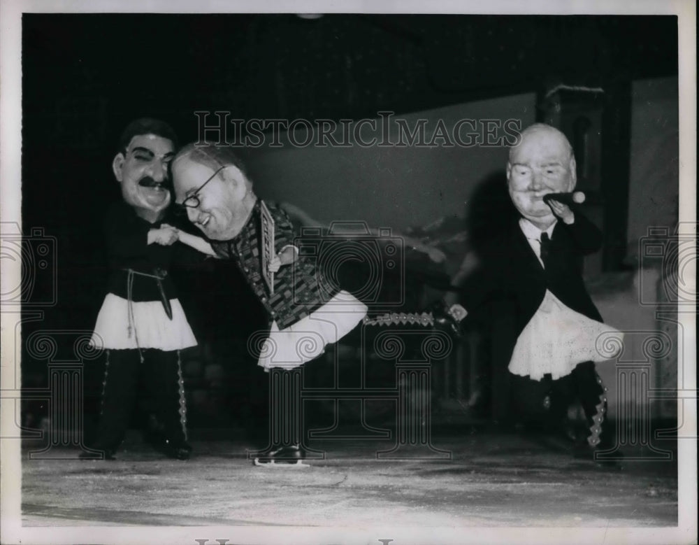 1952 Three German figure impersonated in an Ice Show in Germany. - Historic Images