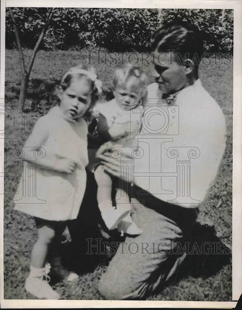 1939 Calif dad Robert Montgomery &amp; babies before wife killed them - Historic Images