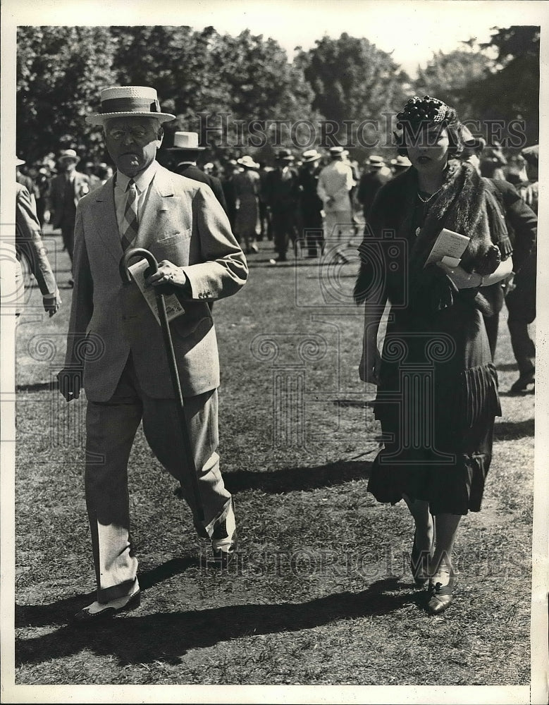 1936 W.R. Coe &amp; Mrs George Bowdoin at the Belmont Stakes in NY - Historic Images