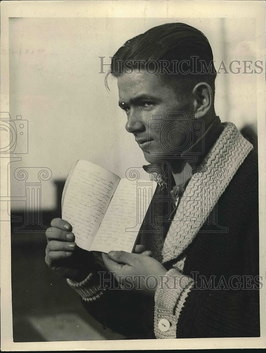 1947 Joseph Nolan of Apollo ship rescued after 97 days  - Historic Images