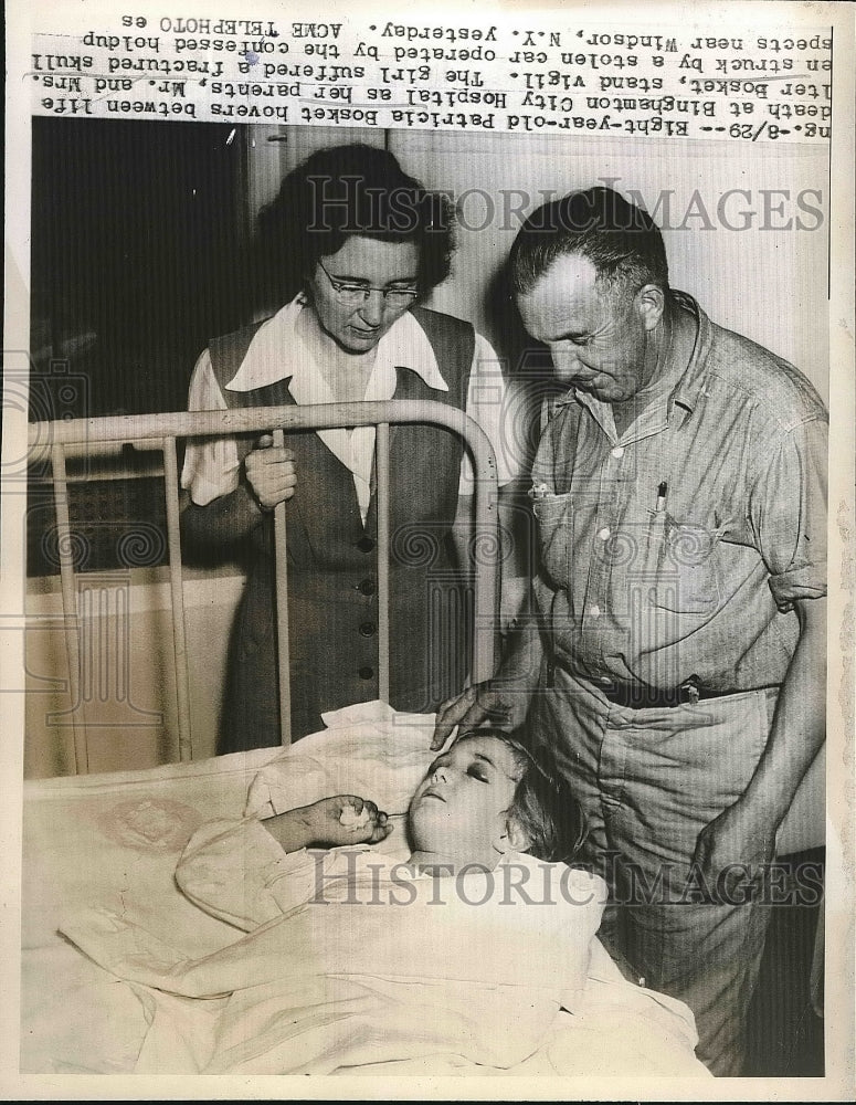 1947 Press Photo Patricia Bosket &amp; parents at Binghamton Hospital, hit by car - Historic Images