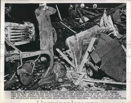 1953 Press Photo Farmer Walter Bober's Barn Wrecked in C 47 Cargo Plane Crash - Historic Images