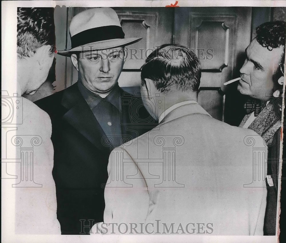 1953 Kansas City, Okla, John Hager gives evidence at a trial - Historic Images