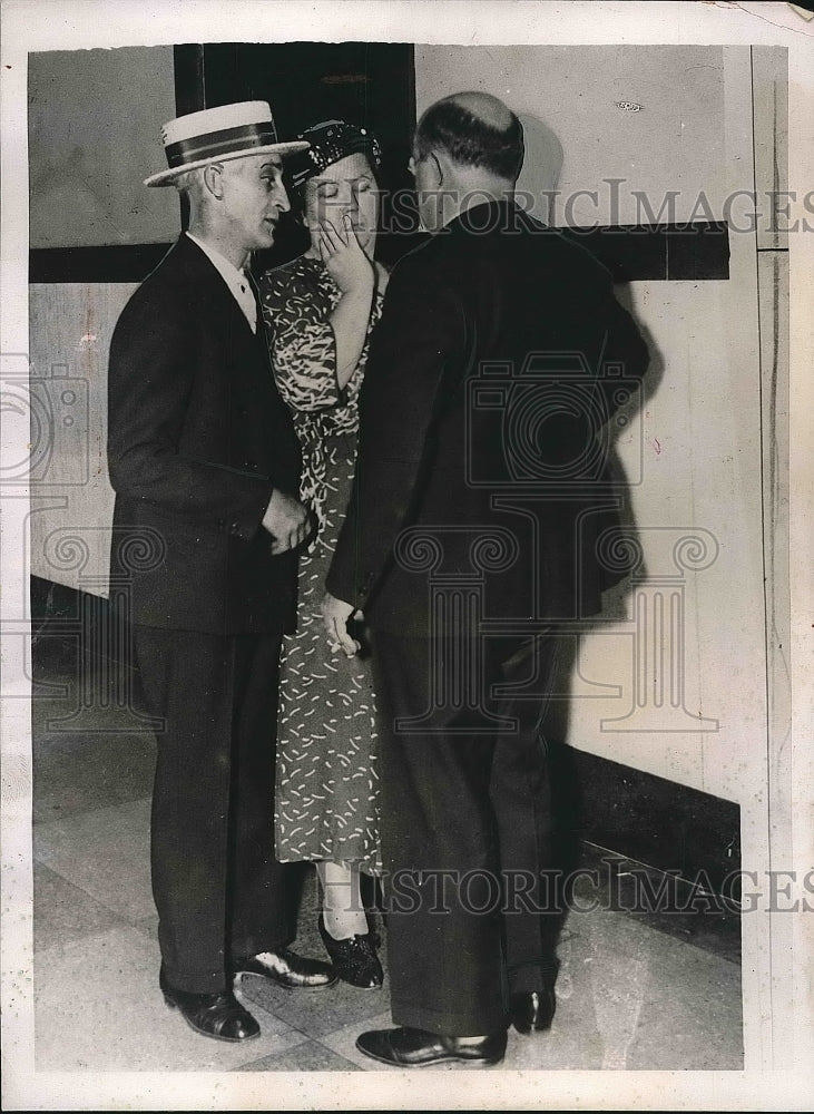 1935 John Cramer Wife Hazel Suing Rev. Neal Kelly Pastor Camden - Historic Images