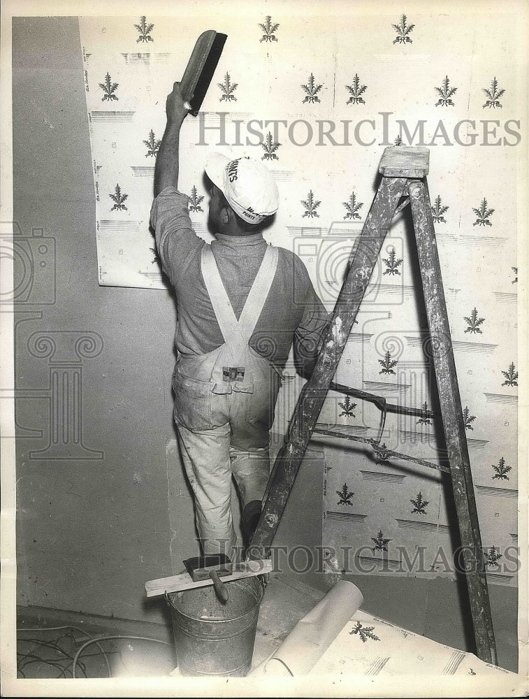 1936 Press Photo Decorating the Main Dining Room of the Case De Cuba. - Historic Images