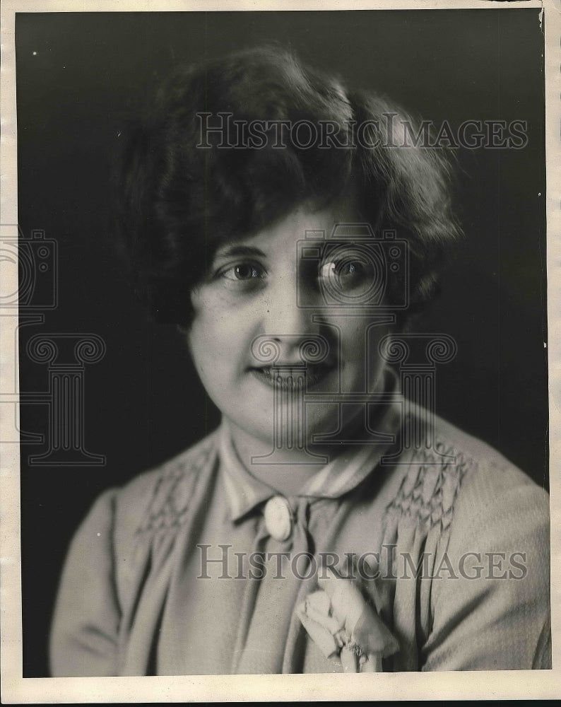 1927 Press Photo Miss Elizabeth Stiles, Pres. Gleuville Hospital Nurses Class. - Historic Images