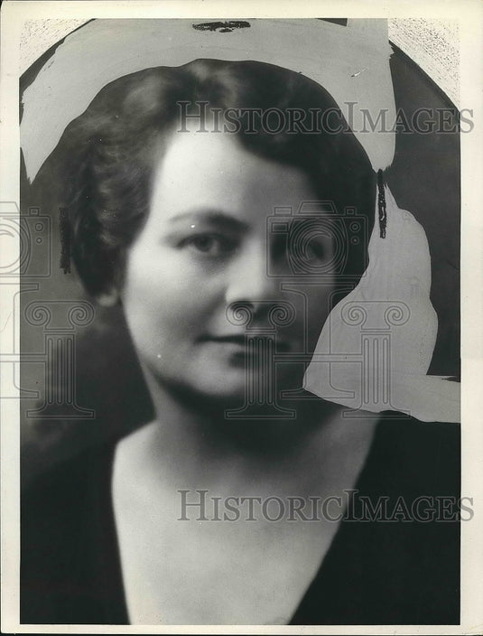 1935 Mrs. Henry Stever of Washington Blvd.  - Historic Images